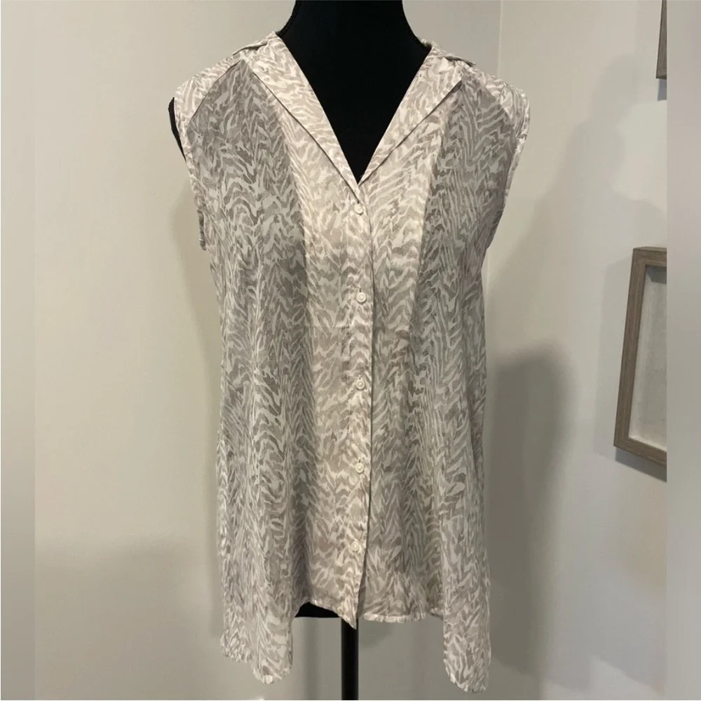 H&M White & Tan Sheer Button-Up Abstract Pattern Collared Blouse EUC - Picture 1 of 11